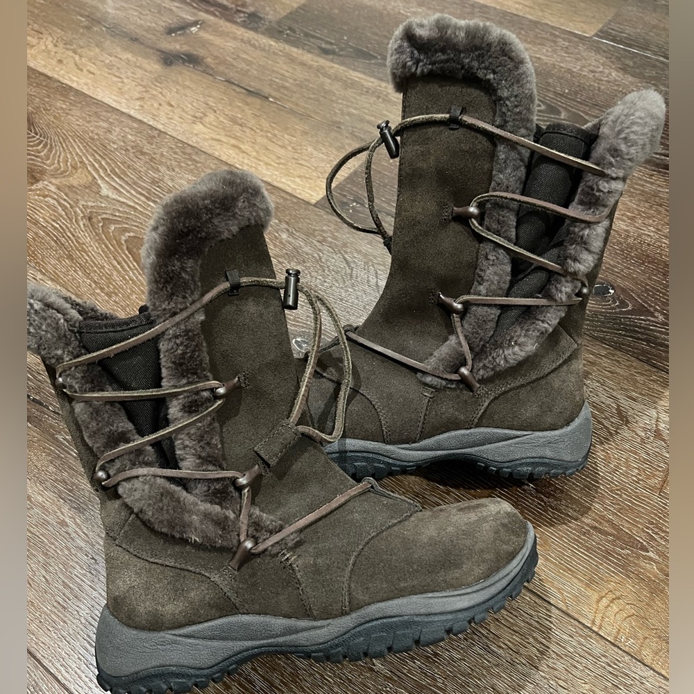 Baffin Dark Brown Fur-Lined Winter Boots size 7